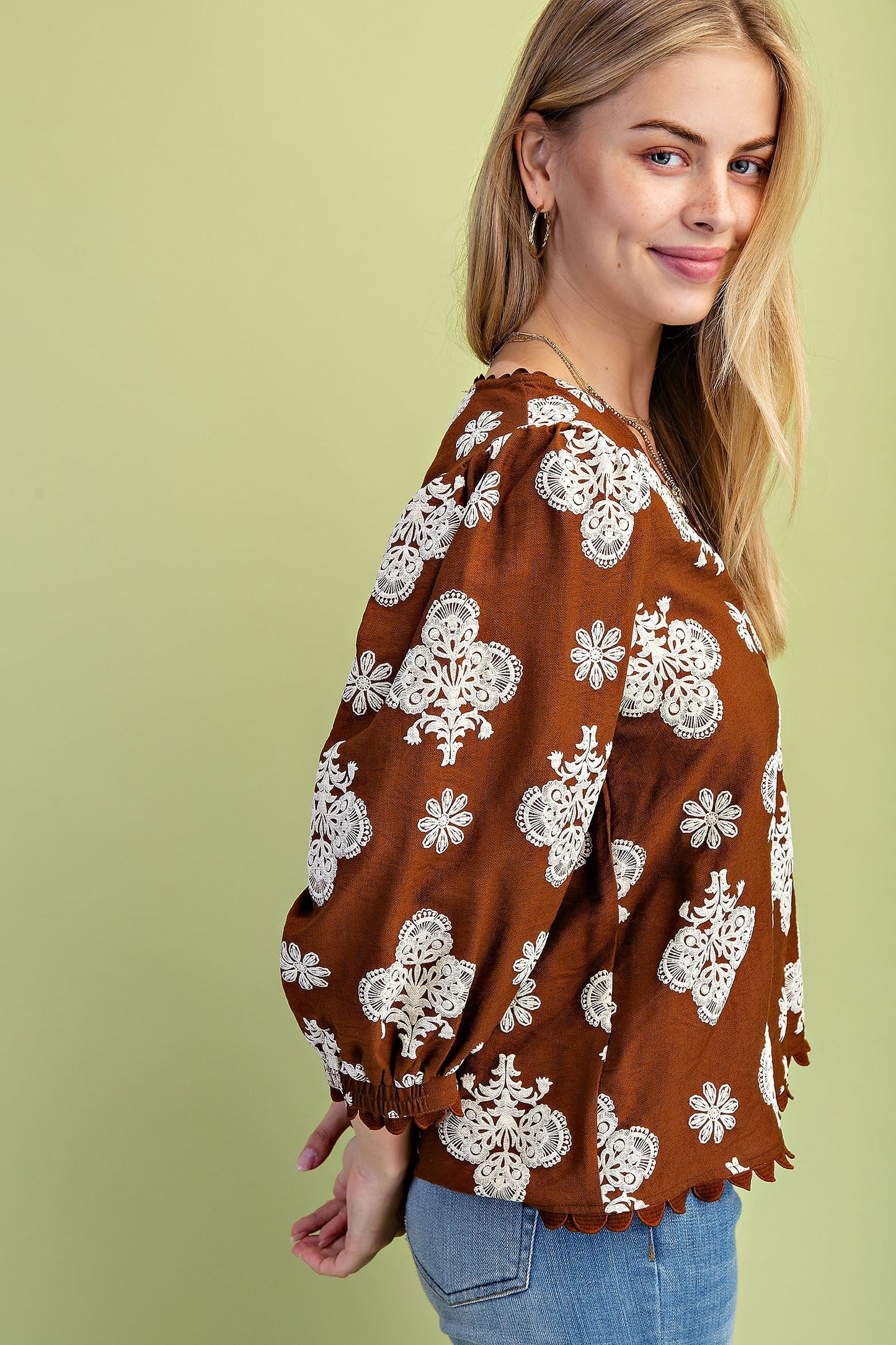 Puff Printed V-Neck Blouse
