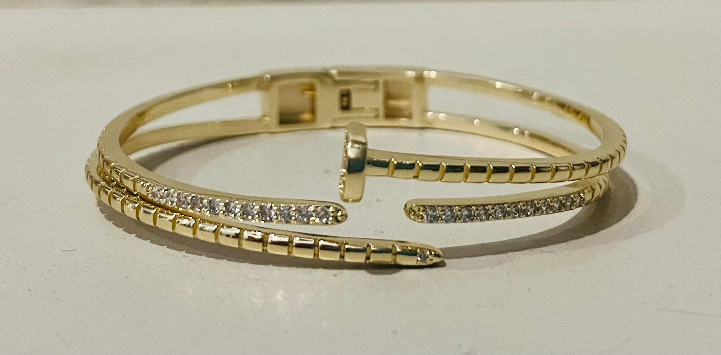 Gold & CZ Bracelet BR9569G