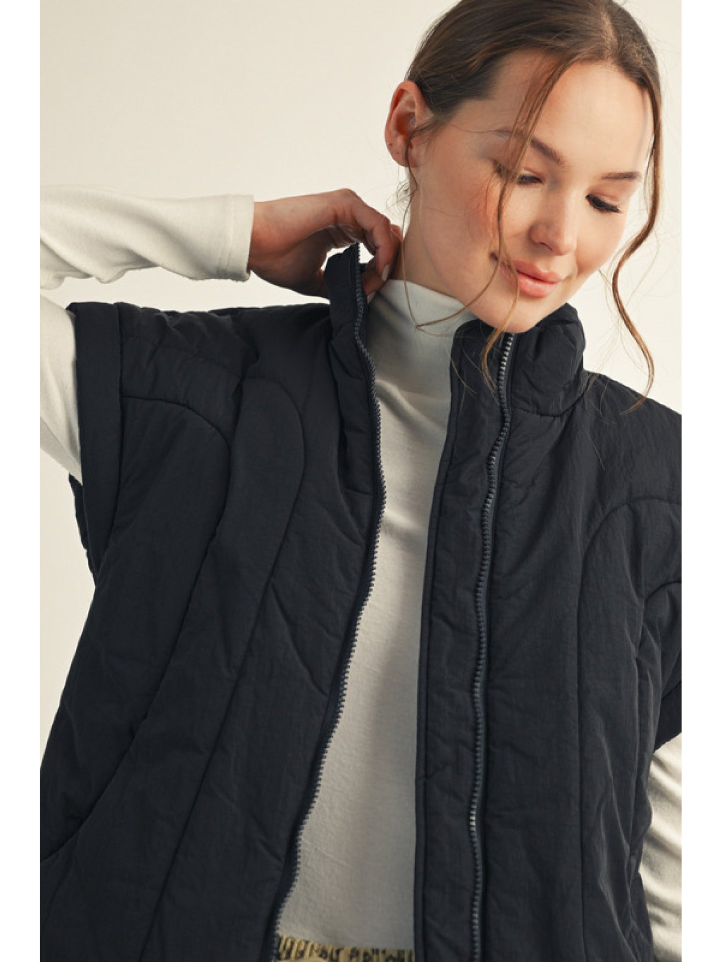 Puffer Vest - Black / Ivory