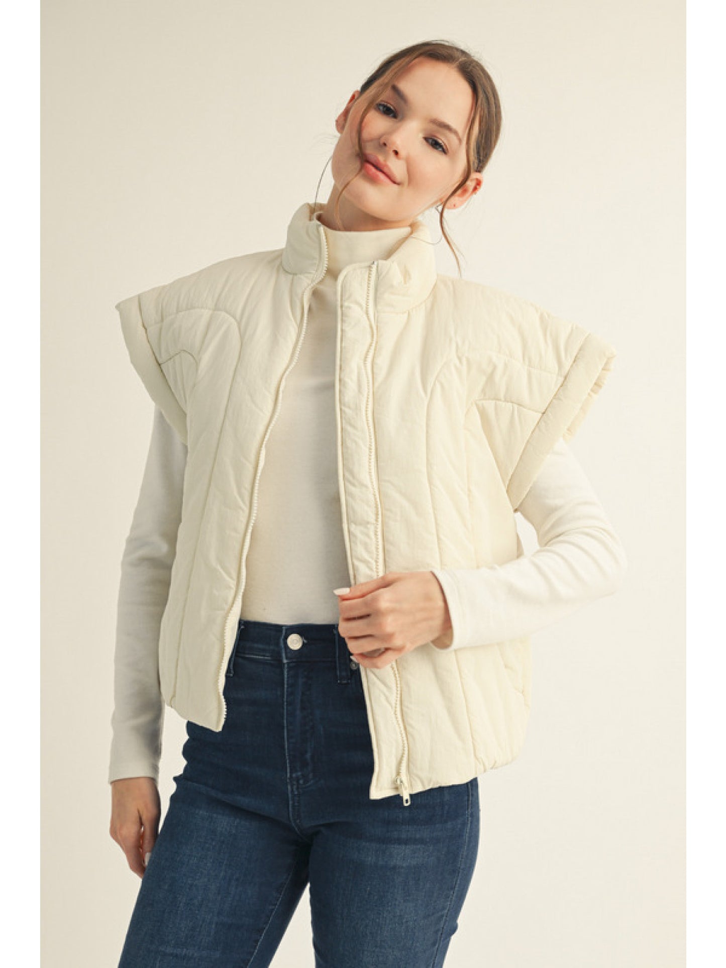 Puffer Vest - Black / Ivory