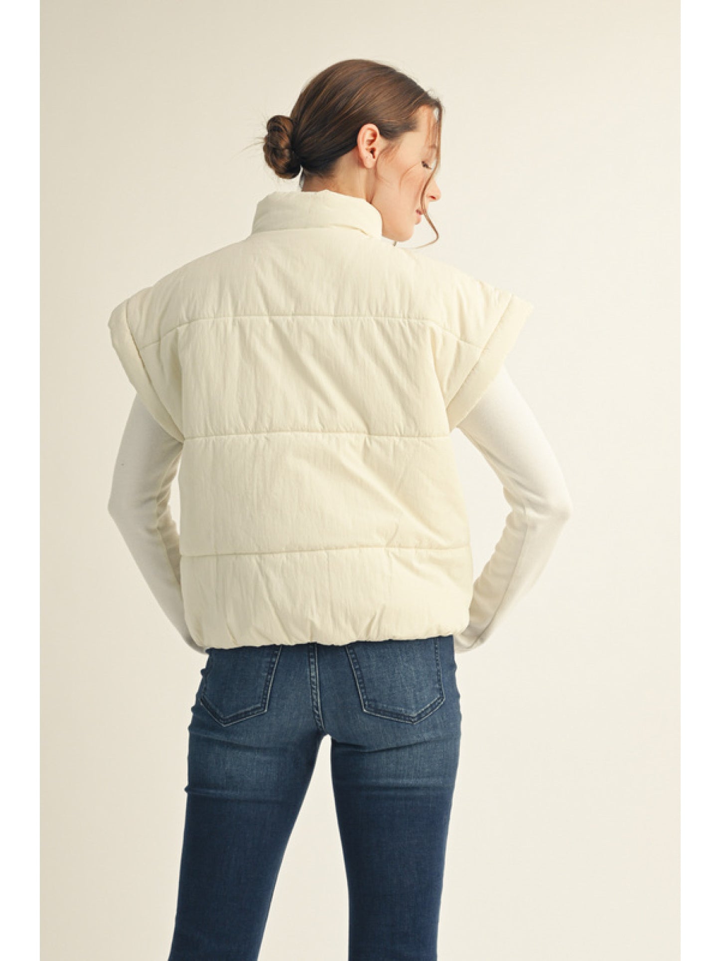 Puffer Vest - Black / Ivory