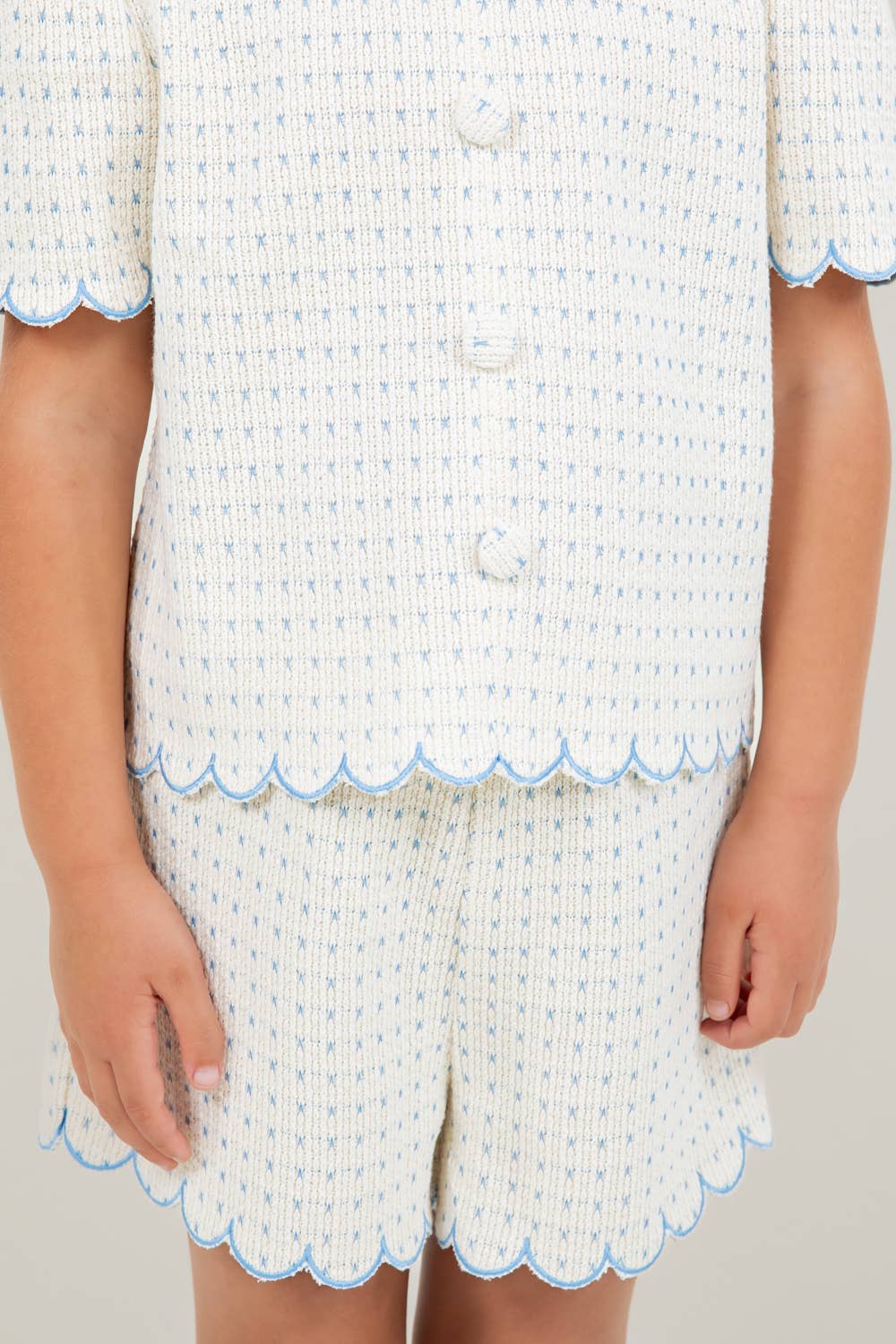 Embroidered Scallop Detailed Shorts