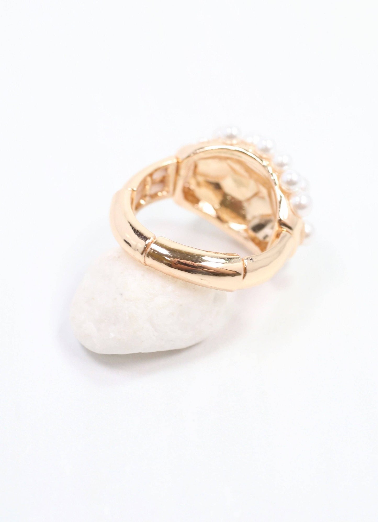 Godwin Pearl Stretch Ring Gold