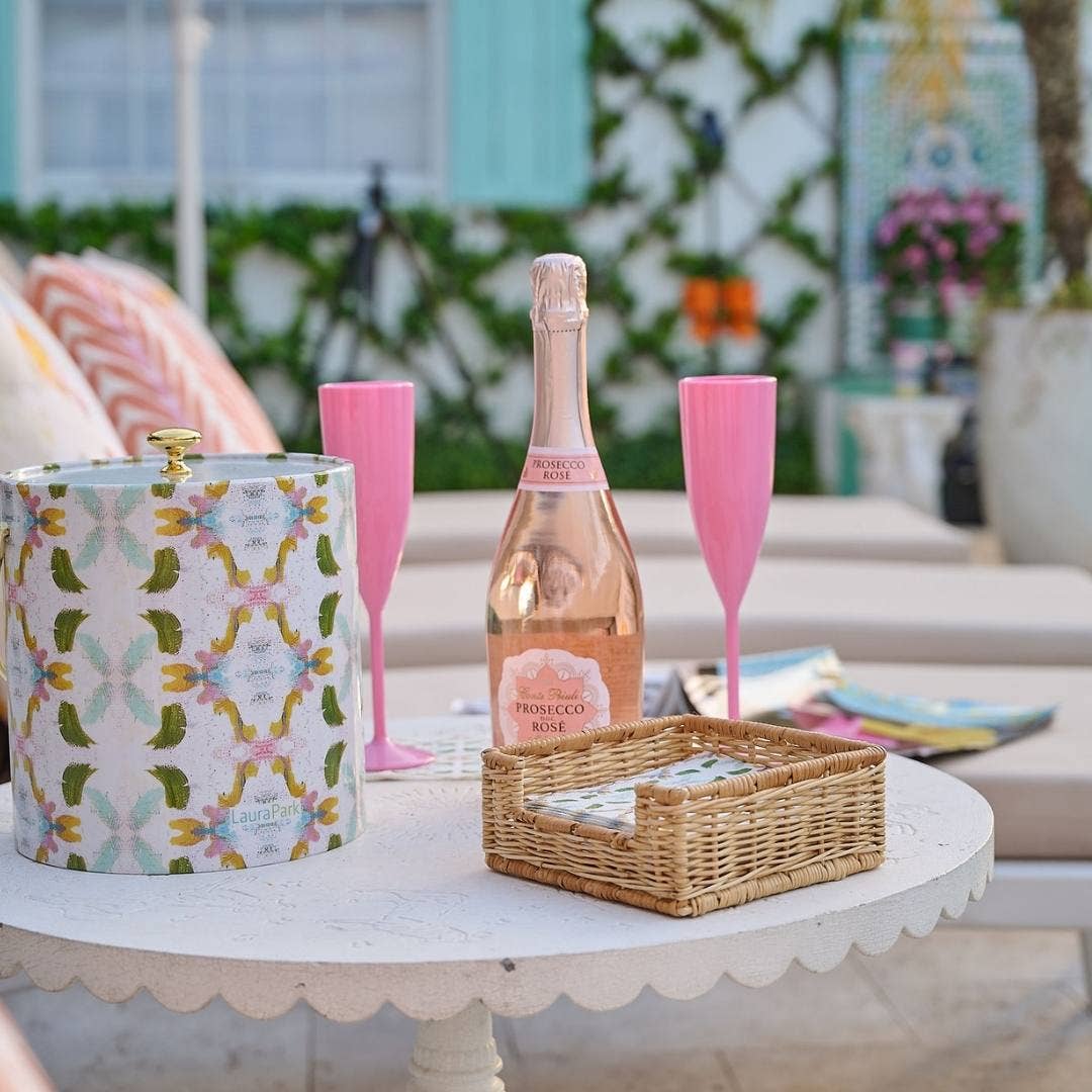 Laura Park Garden Party Scalloped Acrylic Champagne Flutes ( 3 Colors )