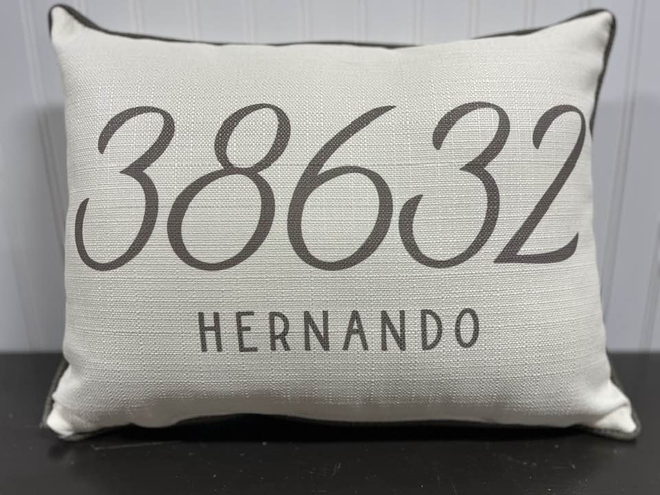 38632 Neutral Pillow