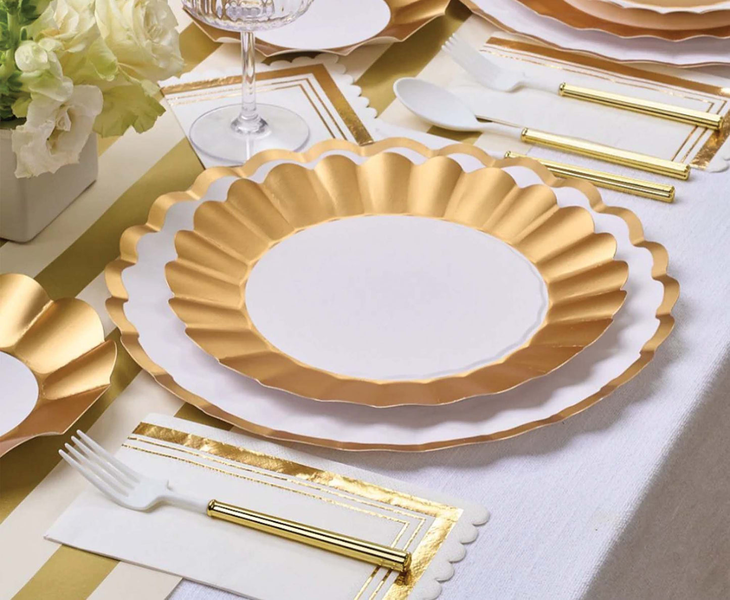 Gold Ruffle Dinner Plate Gold & White/8 pkg