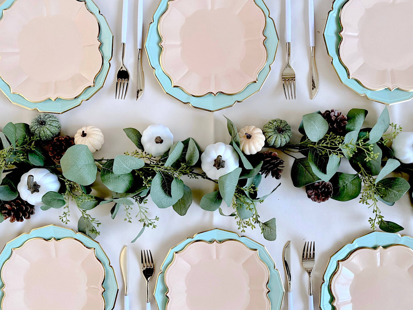 8 Sage Dinner Plates