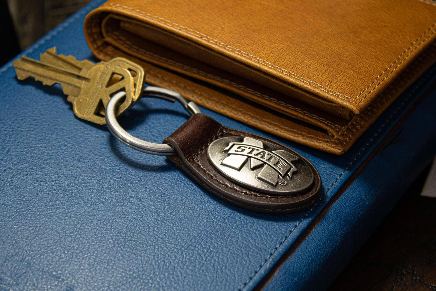 Mississippi State Bulldogs Oval Leather Key Fob.