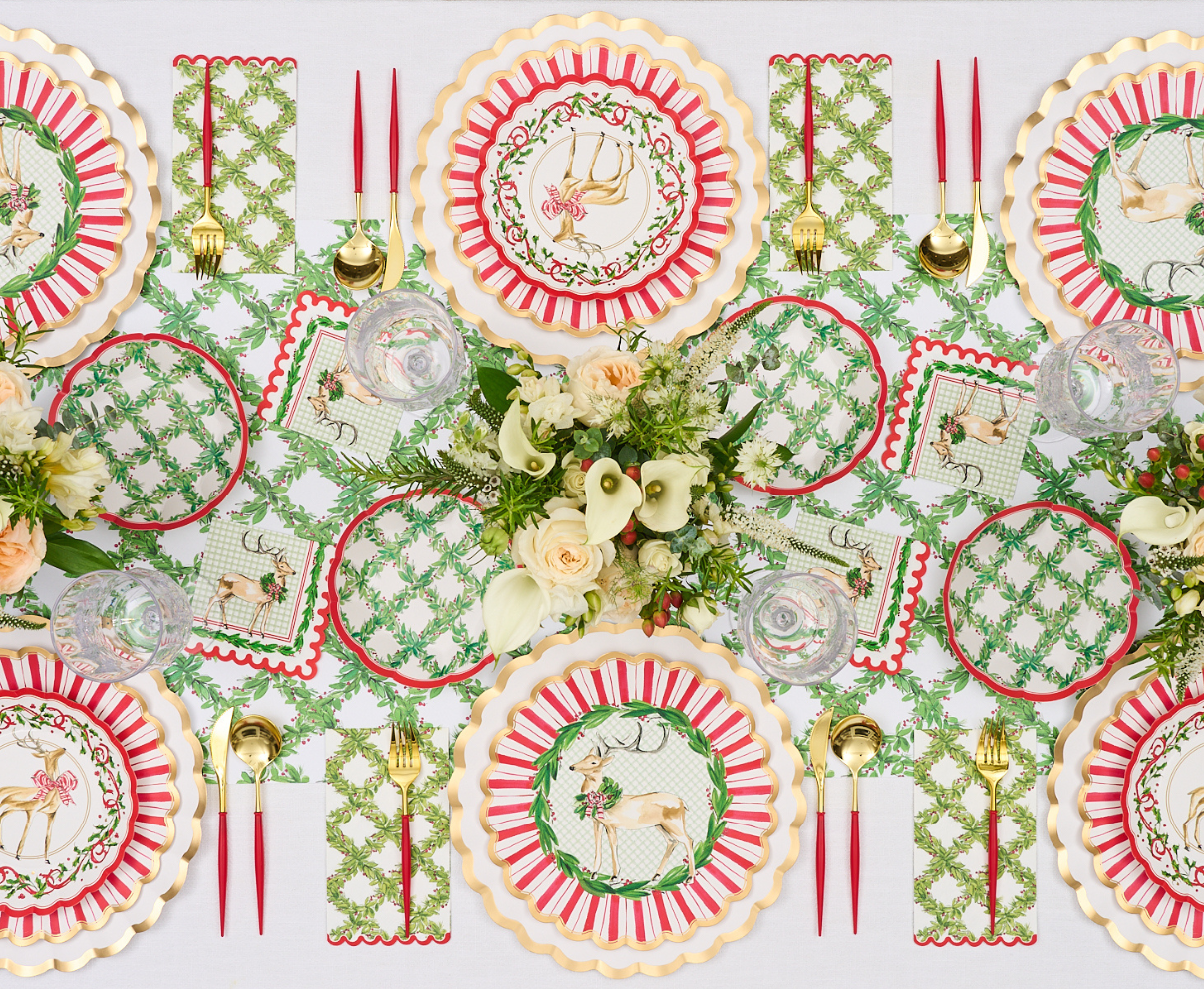 Holly Berry Dinner Plates/8pk