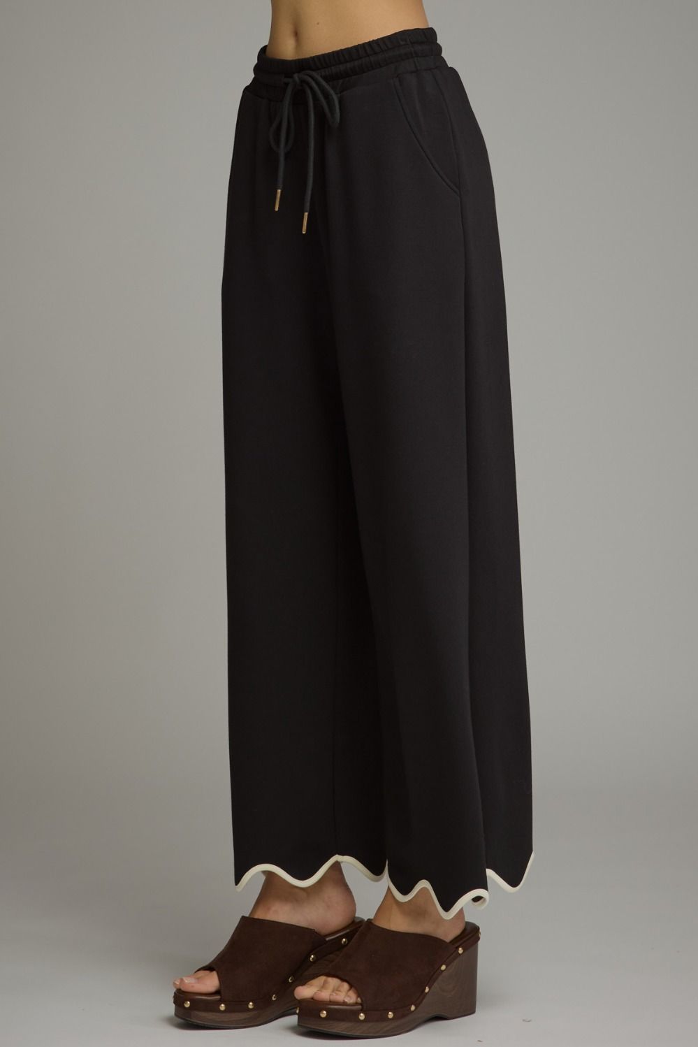 The Suzie Scallop Pant (Brown or Black) Matching Top Available