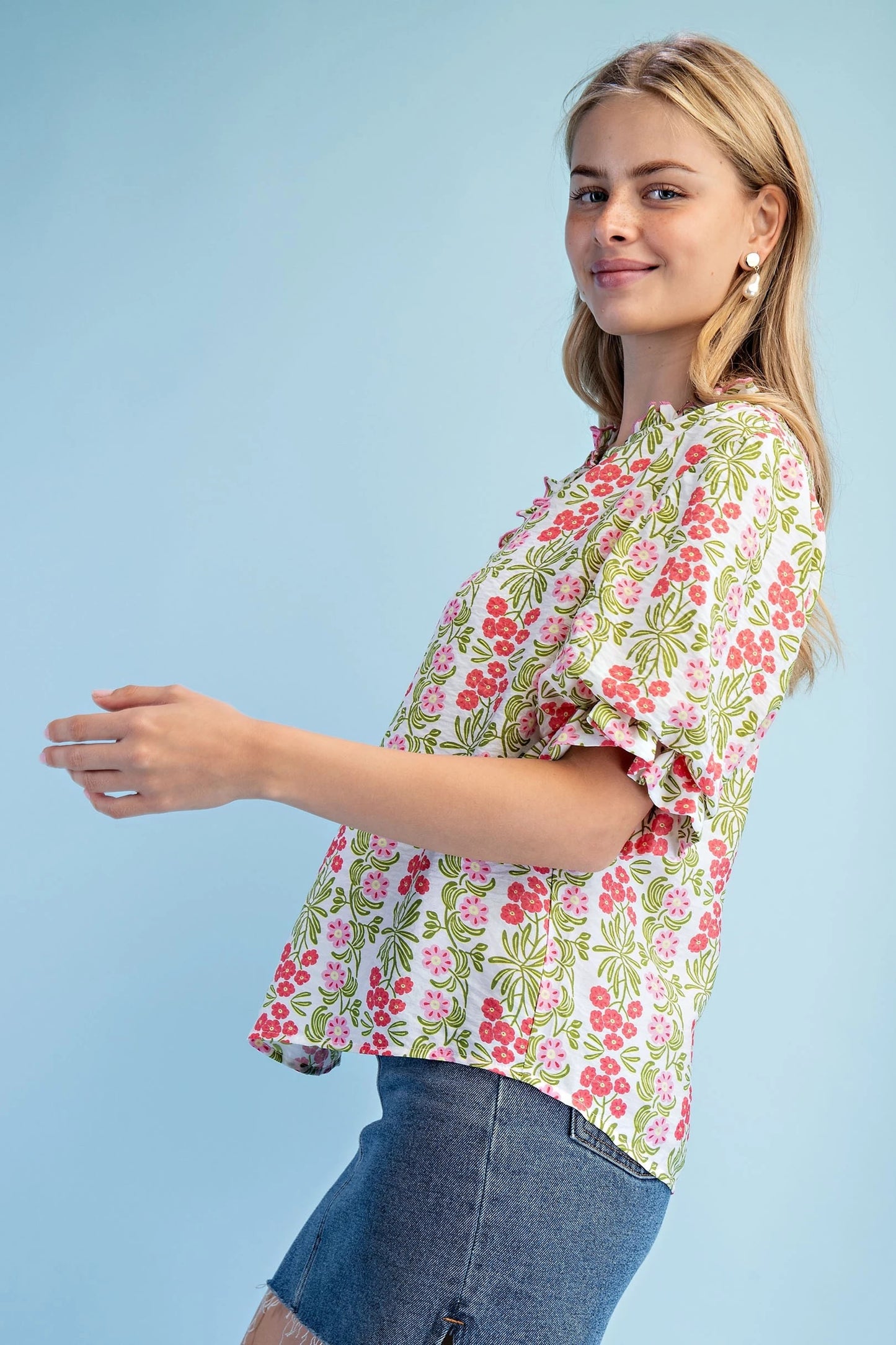 Bright Floral V-Neck Blouse with Balloon Sleeves