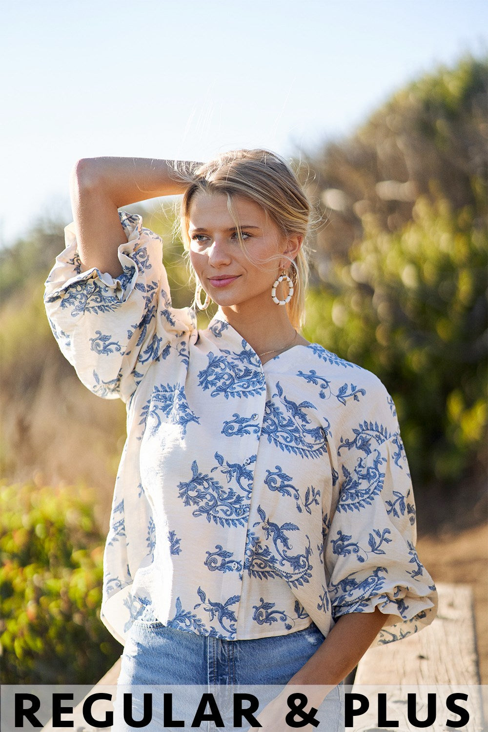 Blue Floral V-Neck 3/4 Sleeve Button Down Top