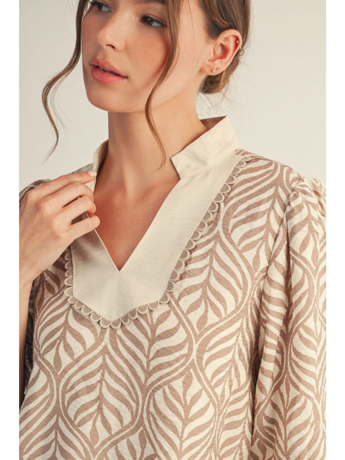 Jodifl Boho 3/4 Sleeve Top (Taupe)