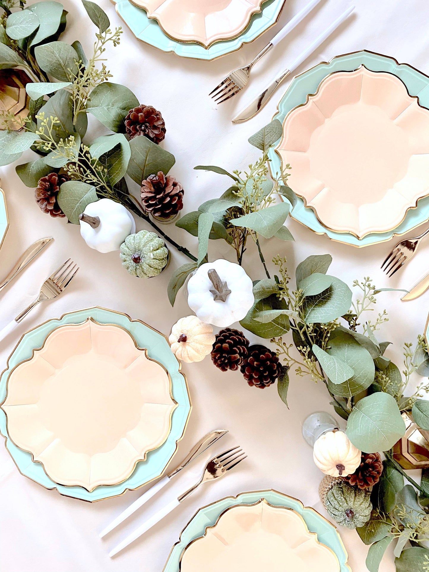 8 Sage Dinner Plates