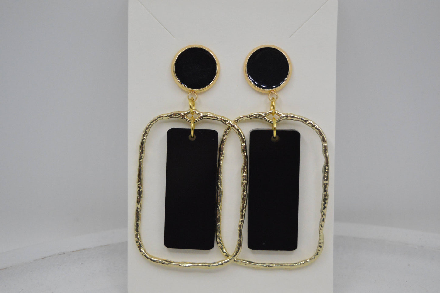 Black and gold acrylic earring, classic, Neutral, classy