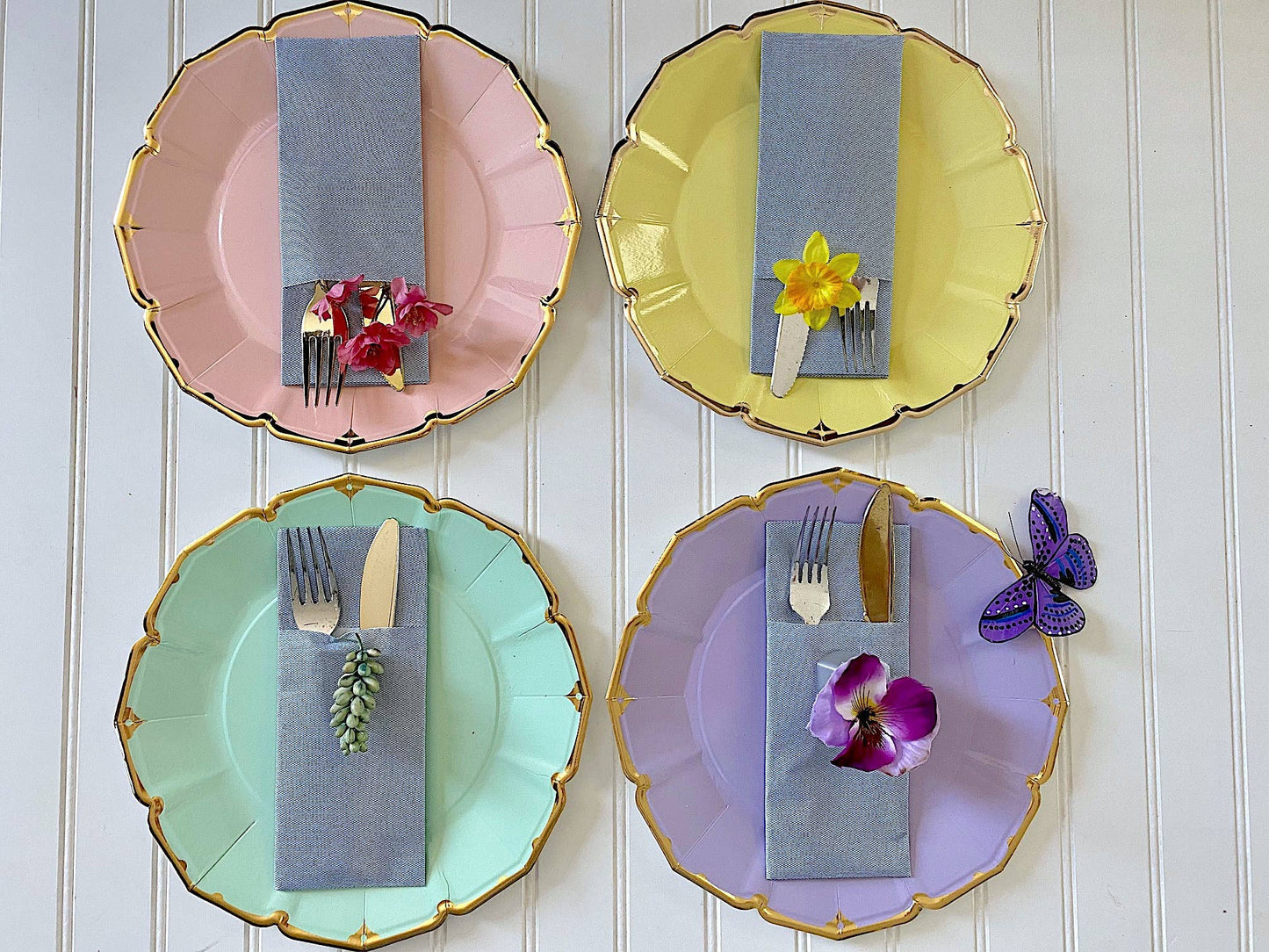 8 Mint Dinner Plates