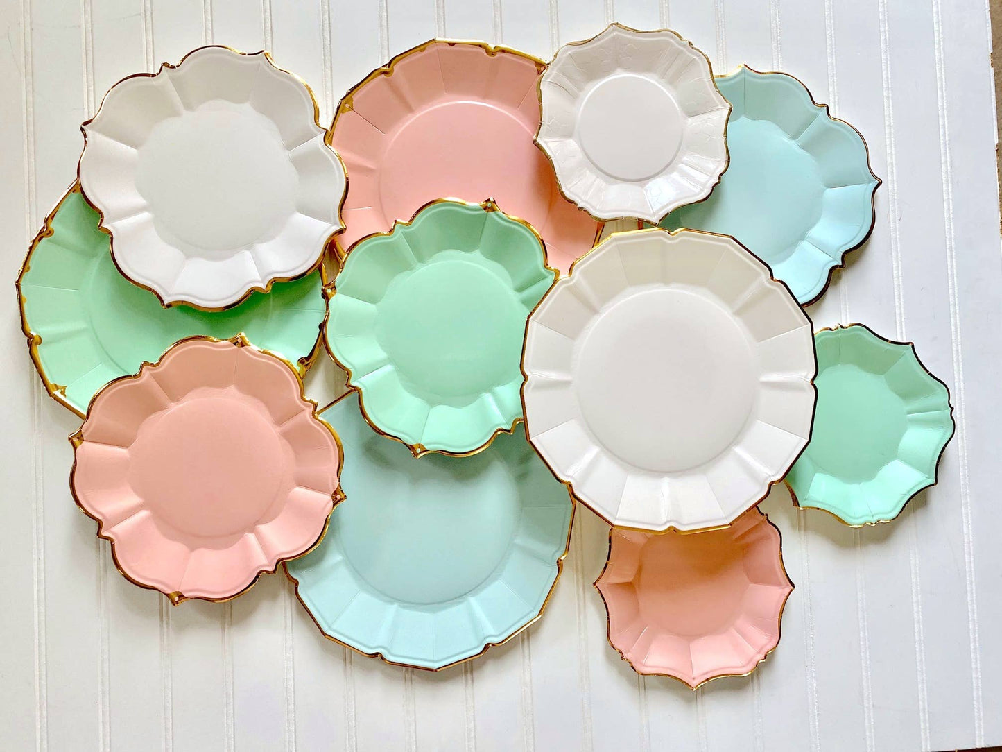 8 Mint Dinner Plates