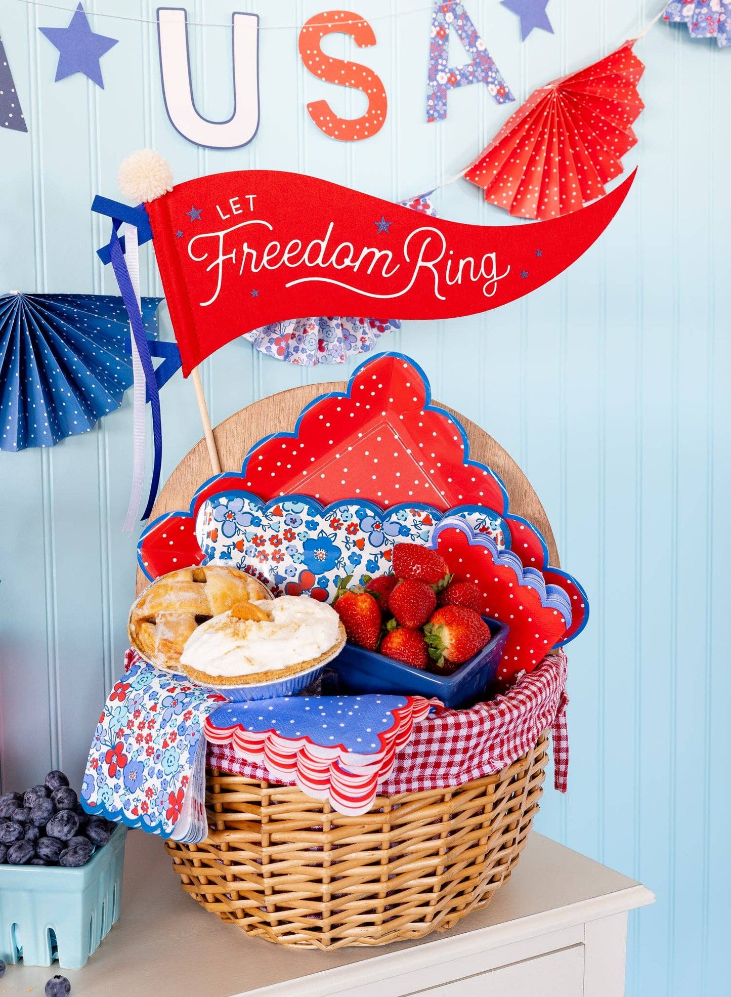 Americana Polka Dot Cocktail Napkin Set