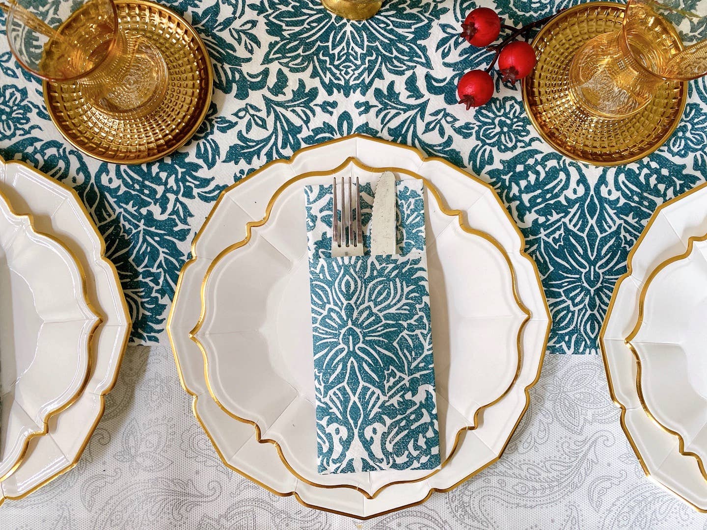 8 White Dinner Plates